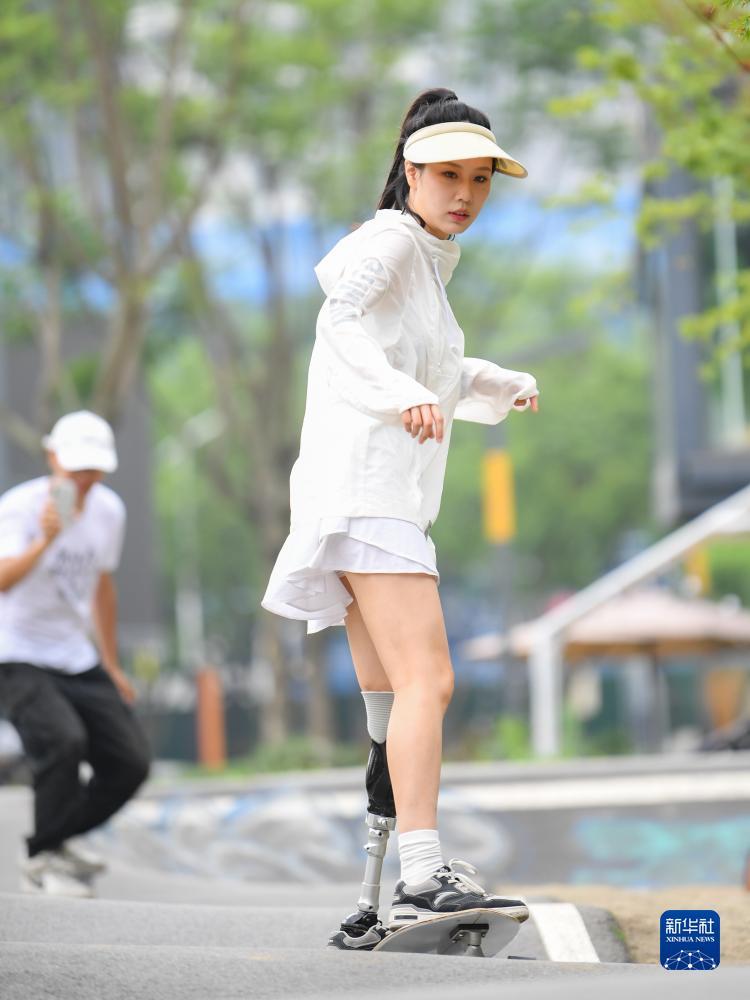 真人电子游戏平台app